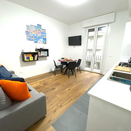 Charming Newly Renovated Apartment ฟลอเรนซ์ ภายนอก รูปภาพ